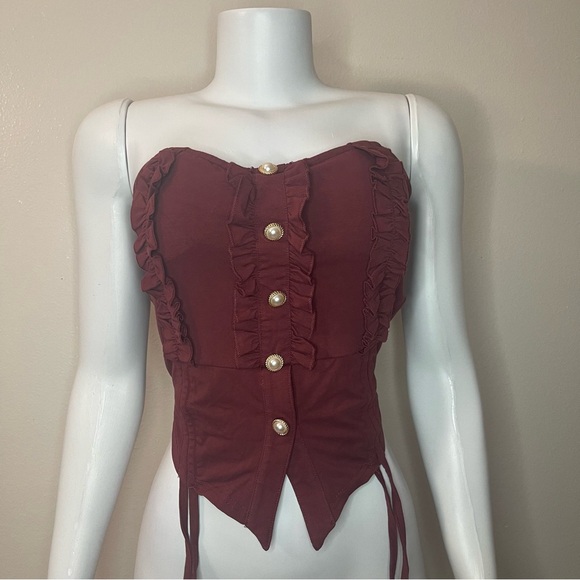 Tops - Burgundy faux pearl buttons with ruffle details crop top